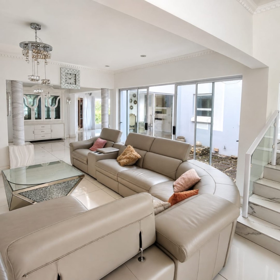 5 Bedroom Property for Sale in Selborne Eastern Cape